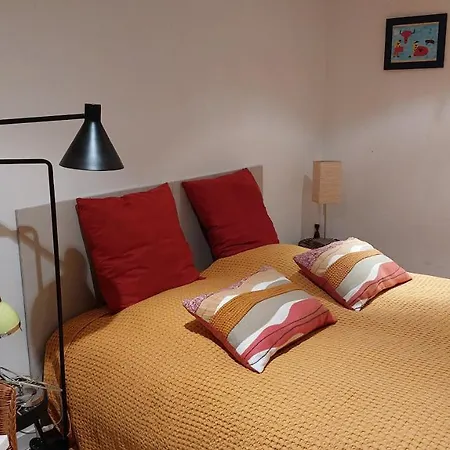 Indépendant Près Du Centre Habitación en casa particular Nimes